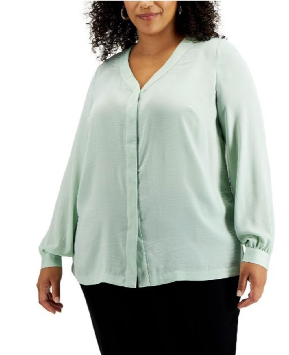 Alfani Women’s Plus 1X Blouse Light Green V-Neck Long Sleeve Workwear Top